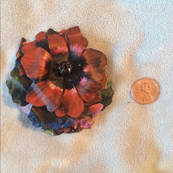 🌺VTG Bundle of 3 Handpainted Metal Brooches - Picture 2 of 8